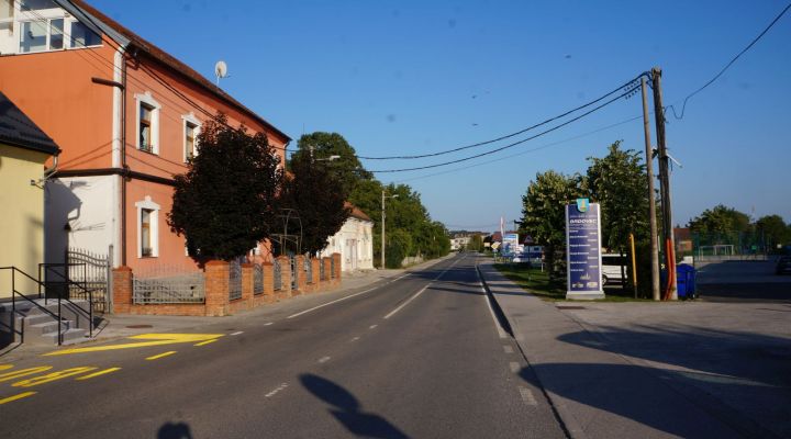 Državna cesta D225 - dolazak na granicu